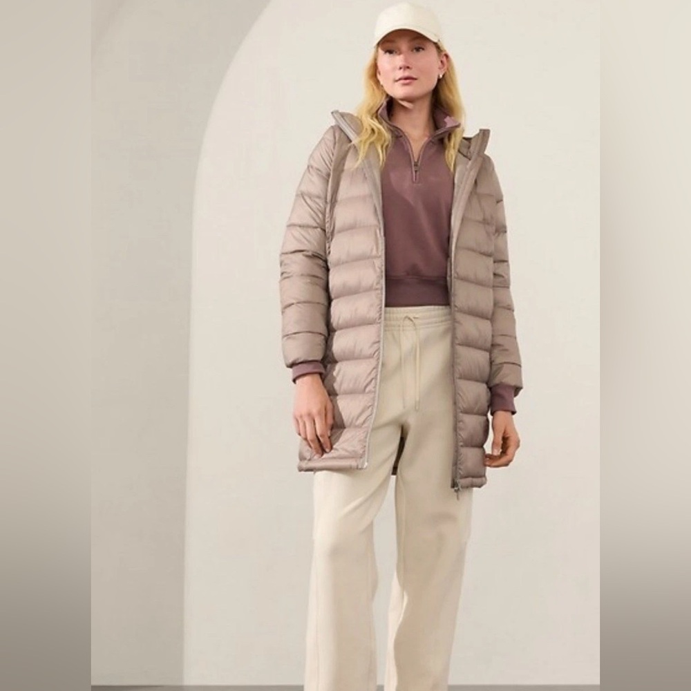 Athleta 2X Aire Puffer Jacket with hood, Feather Taupe NWT